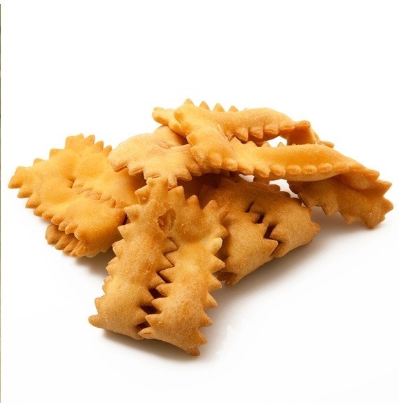 Ciastko świderek syntetyczne z cukrem pudrem Ciastko świderek syntetyczne z cukrem pudrem